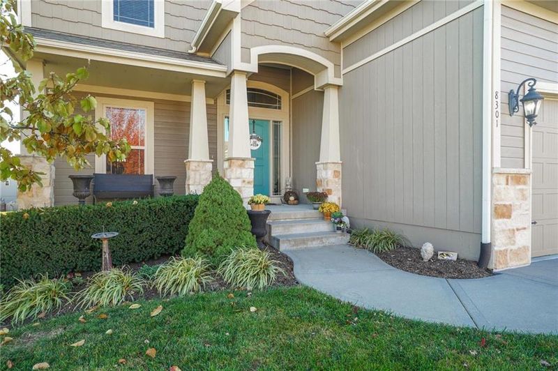 8301 NE 102nd St, Kansas City, MO 64157
