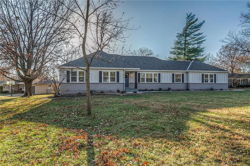9800 El Monte St, Overland Park, KS 66207