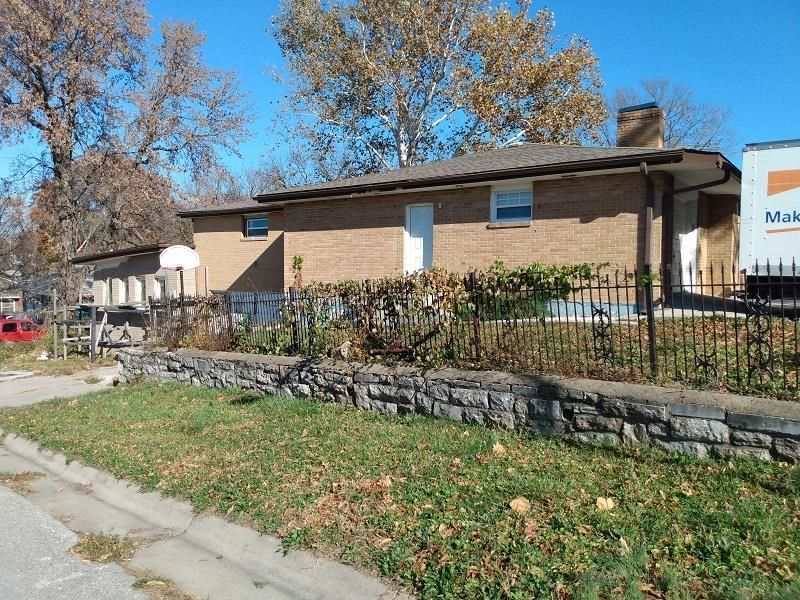 2800 E Meyer Blvd, Kansas City, MO 64106