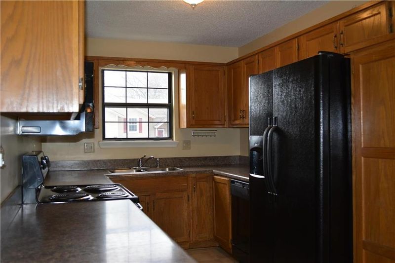 13335 Walnut St, Kansas City, MO 64145