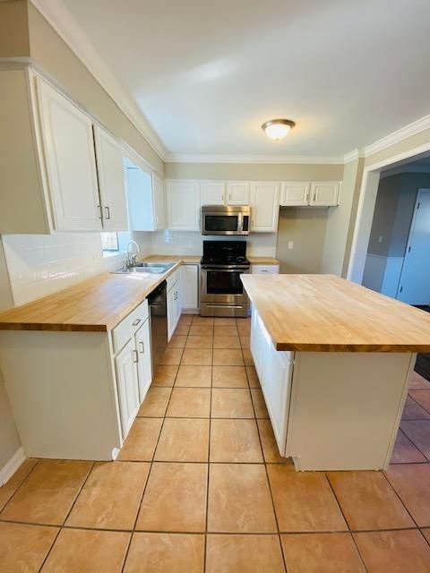 307 E 100th Ter, Kansas City, MO 64114