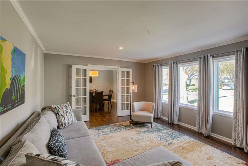 3941 W 97th St, Overland Park, KS 66207