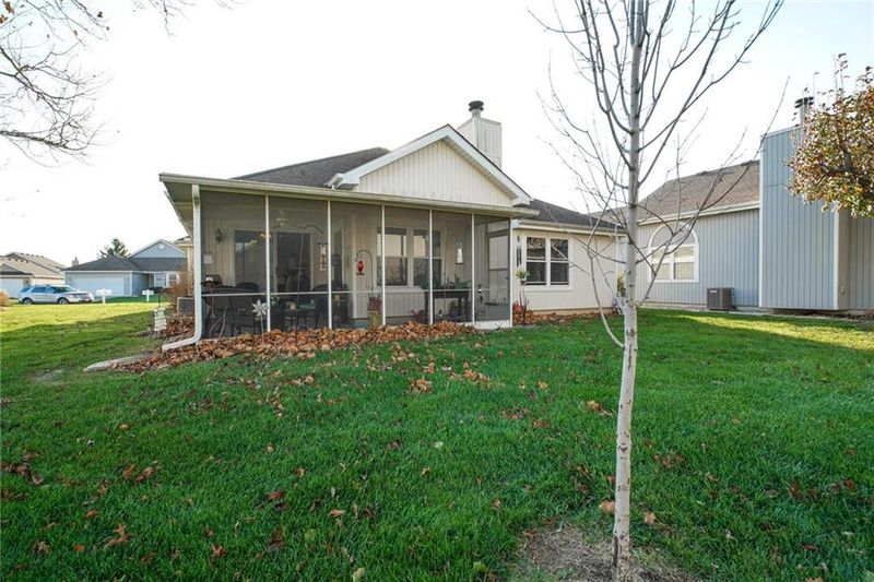 16504 E 53rd Street Ct, Independence, MO 64055
