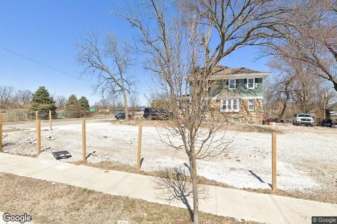 2002 E 40th St, Kansas City, MO 64130