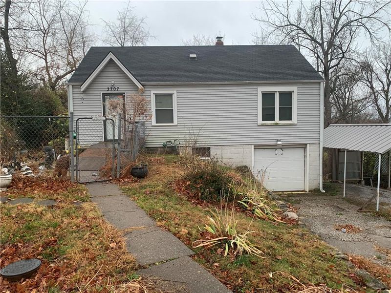 3707 NE 34th Ter, Kansas City, MO 64117