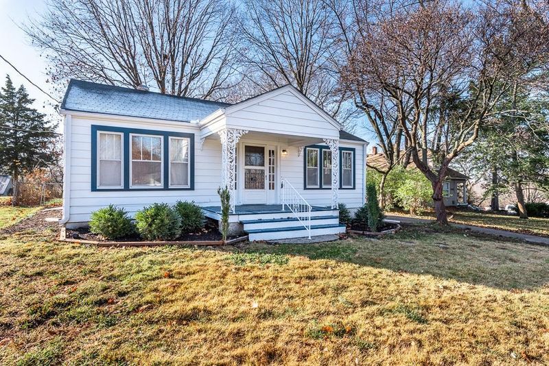 2933 NE Walnut Rd, Kansas City, MO 64117