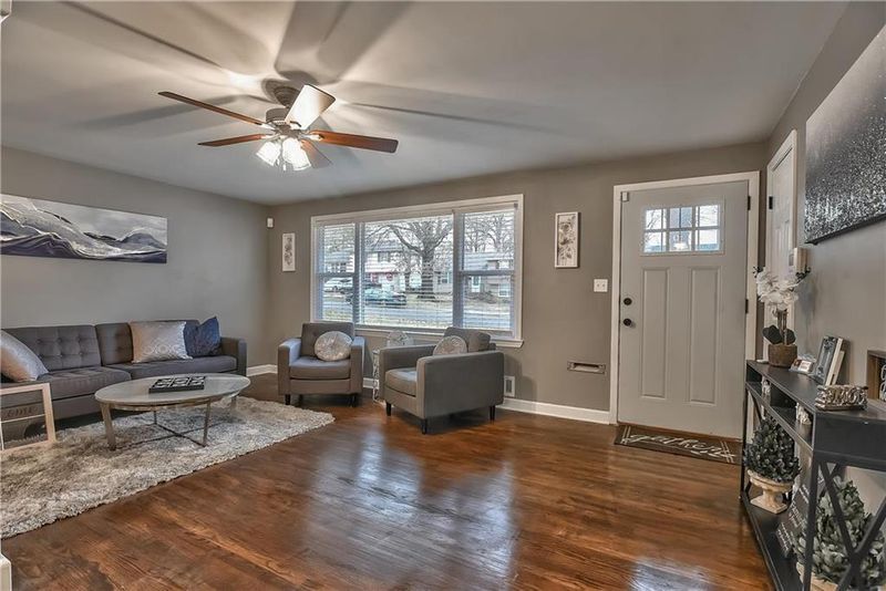 3909 E 72nd St, Kansas City, MO 64132