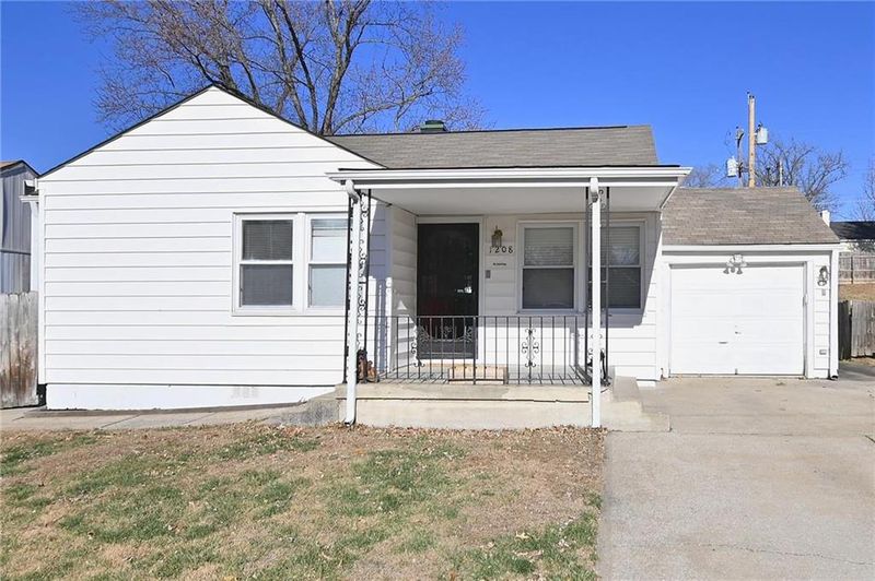 1208 NE 43rd St, Kansas City, MO 64116