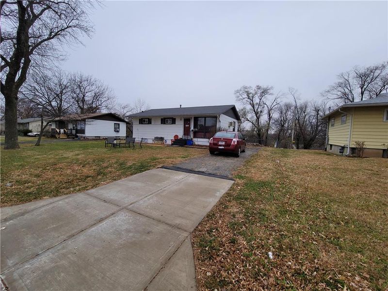 7504 E 49 Ter, Kansas City, MO 64129