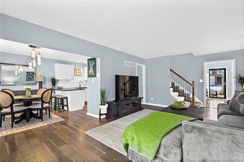 5318 W 103rd Pl, Overland Park, KS 66207