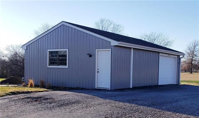 5005 E 202nd St, Belton, MO 64012