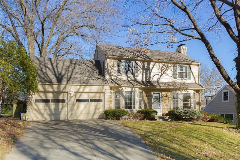 1236 W 69th St, Kansas City, MO 64113