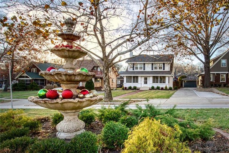 1200 Ward Pw, Kansas City, MO 64112