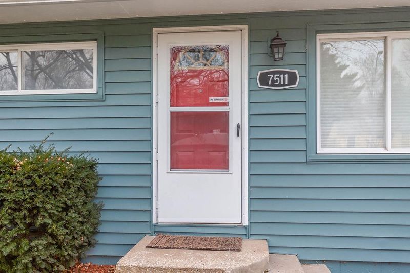7511 E 111th Ter, Kansas City, MO 64134