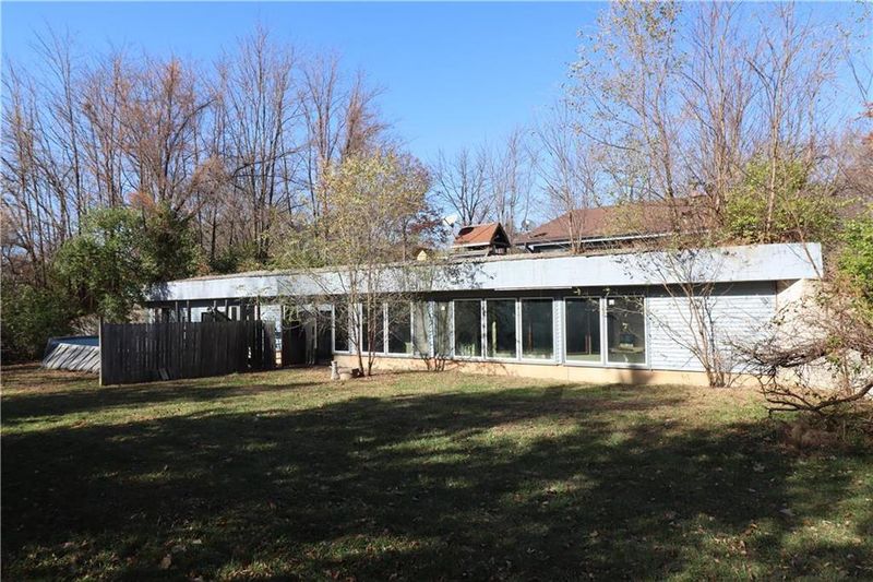5600 Noland Rd, Kansas City, MO 64133