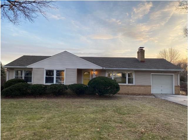 11701 E 45th Ter, Kansas City, MO 64133