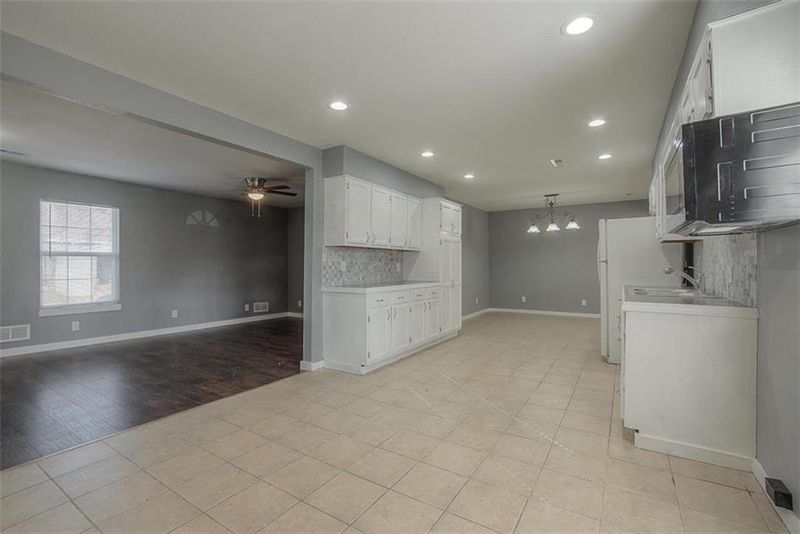 7306 E 109th Ter, Kansas City, MO 64134