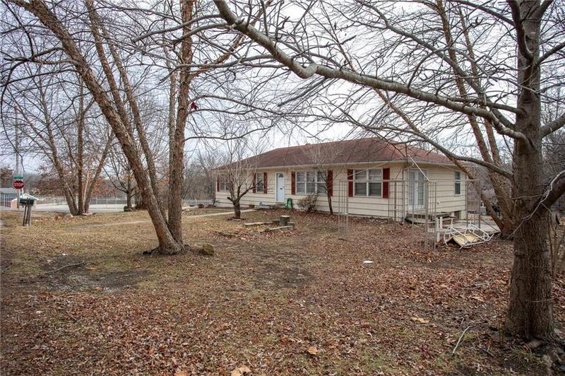 8109 E 100th St, Kansas City, MO 64134