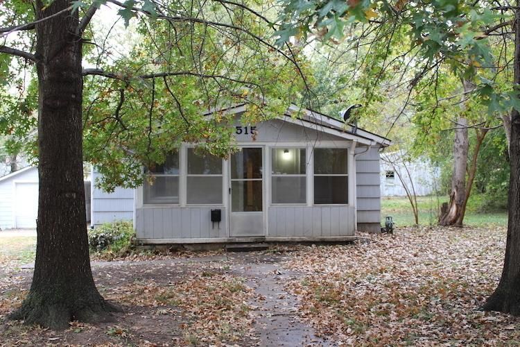 515 E Angus St, Independence, MO 64055