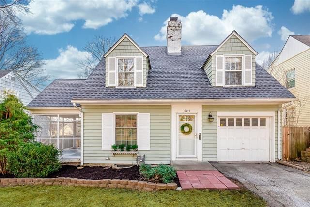 605 E 66th St, Kansas City, MO 64131