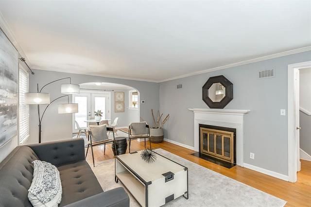 605 E 66th St, Kansas City, MO 64131