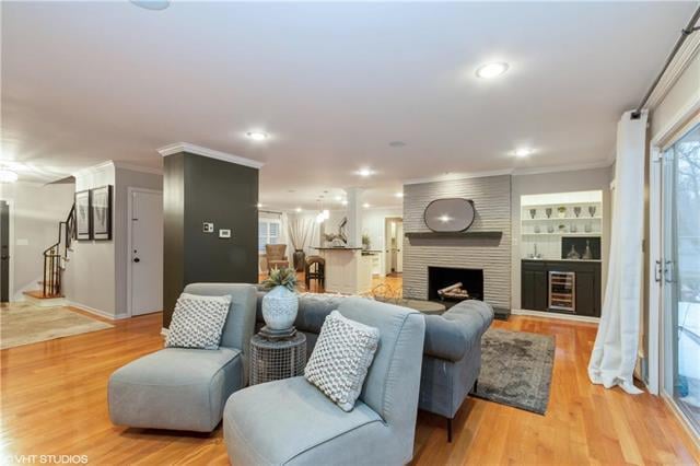 6806 W 67th St, Overland Park, KS 66202