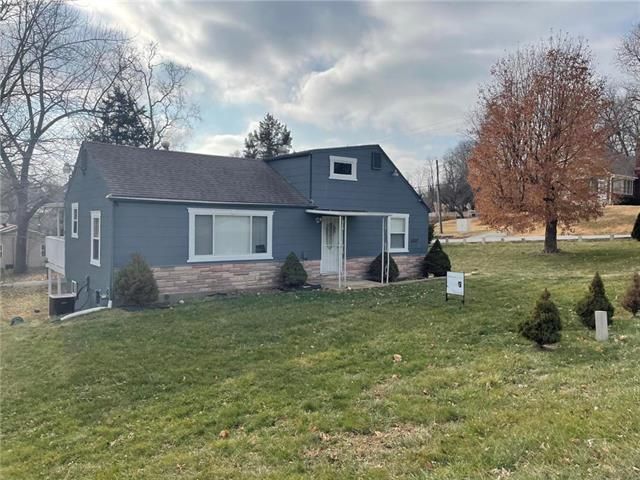 5237 Swartz Rd, Kansas City, KS 66106