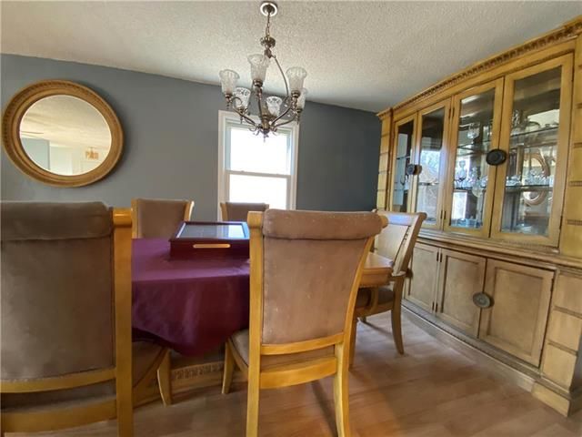 6706 NW 50th St, Kansas City, MO 64151