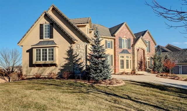 13832 Horton Dr, Overland Park, KS 66223