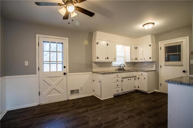 7412 E 67th St, Kansas City, MO 64133
