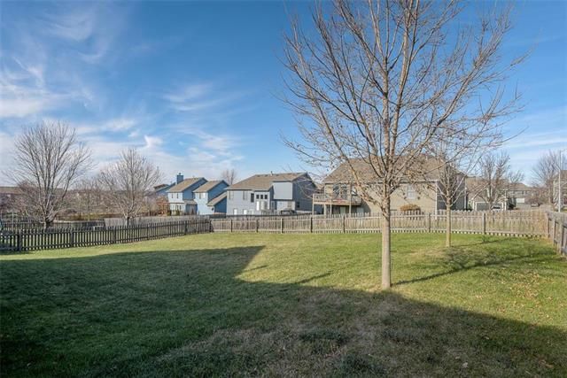 8148 NE 97th St, Kansas City, MO 64157
