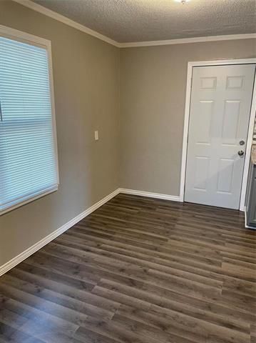 6717 Hunter St, Kansas City, MO 64133