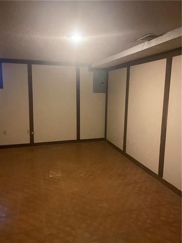 11922 E 59th Ter, Kansas City, MO 64133