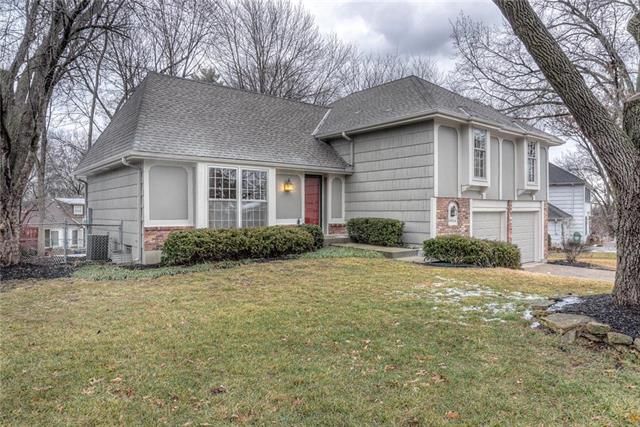 10924 W 101 Ter, Overland Park, KS 66214