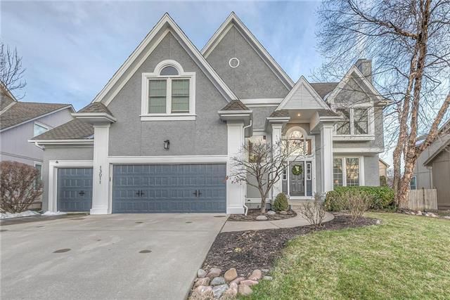 13011 Mackey St, Overland Park, KS 66213
