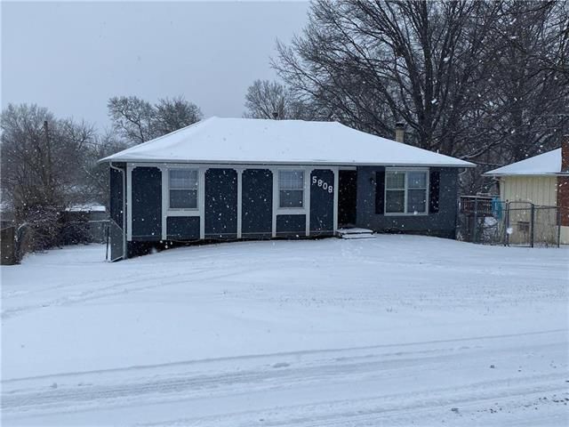 5808 E 99th St, Kansas City, MO 64134