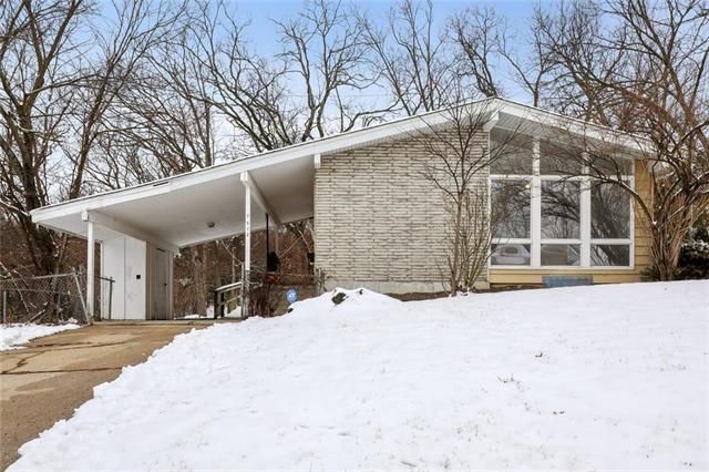 7512 E 75th St, Kansas City, MO 64138