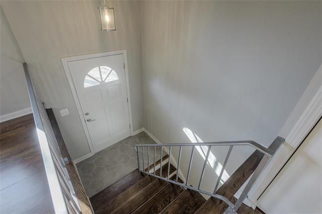9308 W 99th Ter, Overland Park, KS 66212