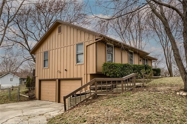 8512 N Pomona Ave, Kansas City, MO 64153