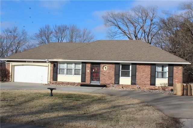 8312 Sni A Bar Rd, Kansas City, MO 64129