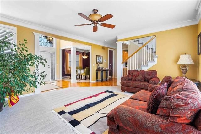 8506 Widmer Rd, Lenexa, KS 66215