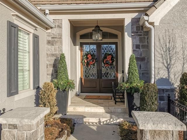 14933 Chadwick St, Overland Park, KS 66224