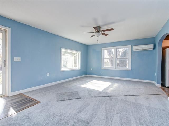 2404 NW 53rd Ter, Kansas City, MO 64151