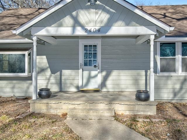2404 NW 53rd Ter, Kansas City, MO 64151