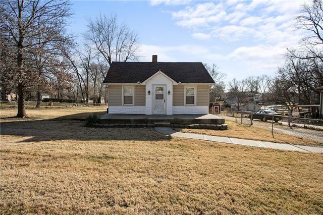 4707 NE 45th Ter, Kansas City, MO 64117