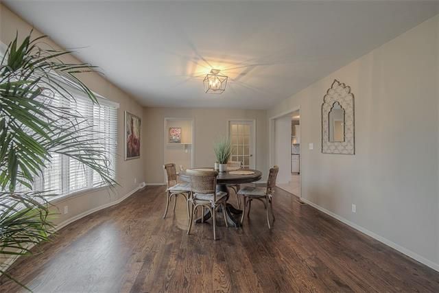 9501 Canterbury St, Overland Park, KS 66206