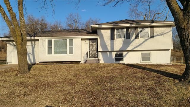 9409 White Ave, Kansas City, MO 64138