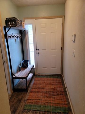 10663 E 46th Ter, Kansas City, MO 64133