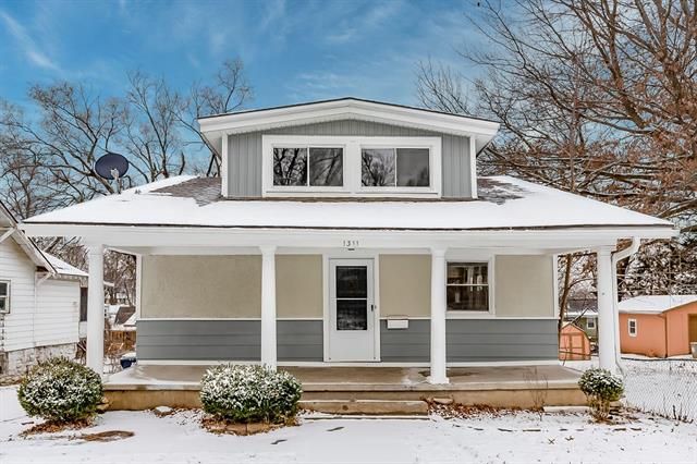1311 E 81st St, Kansas City, MO 64131
