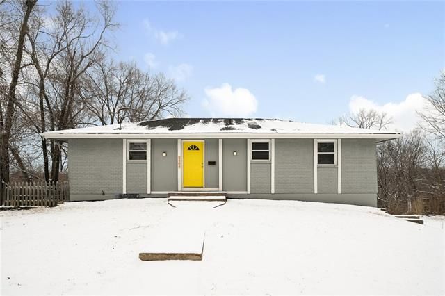 5404 E 97th St, Kansas City, MO 64137